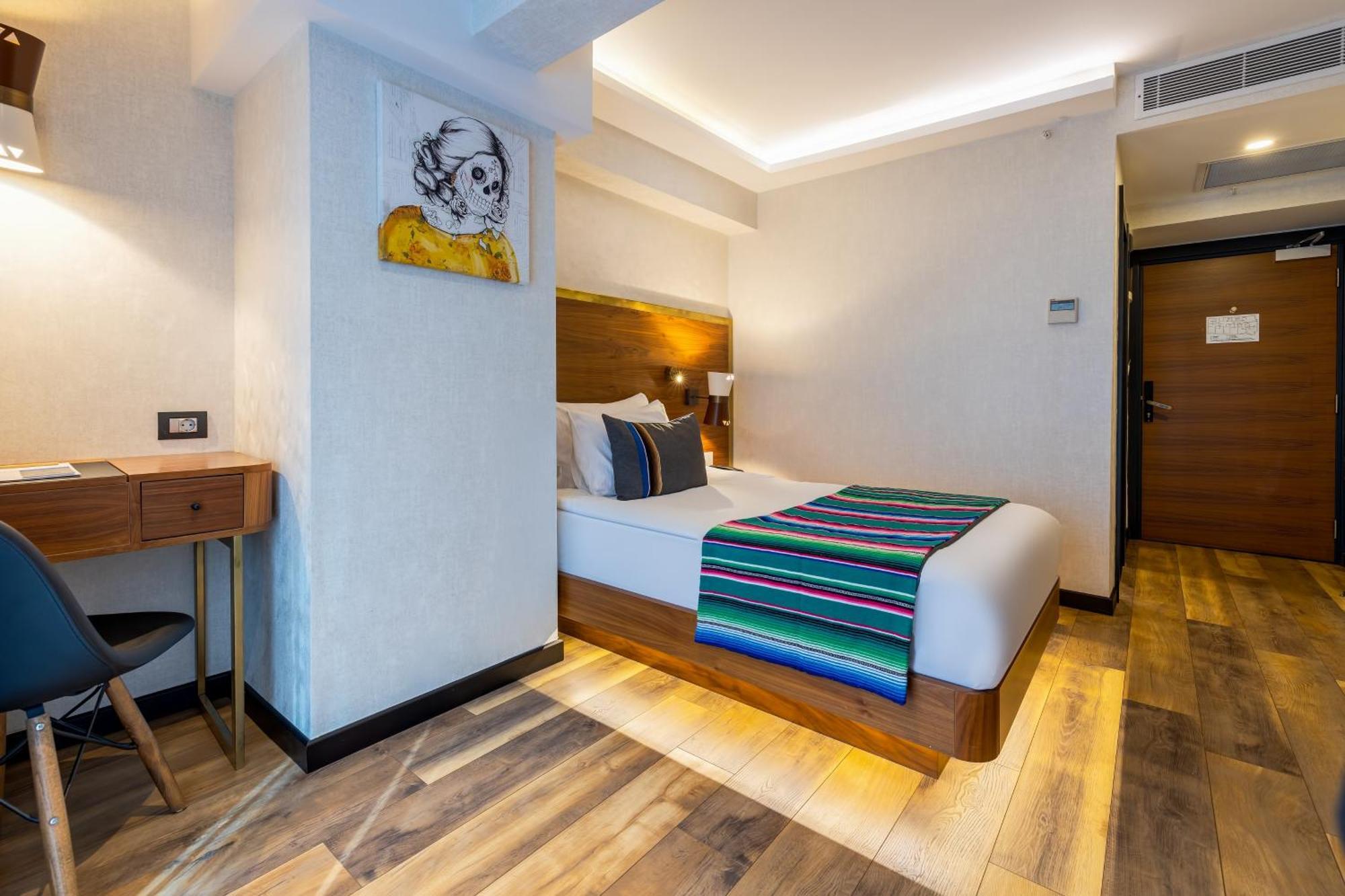 Hay Hotel Alsancak Esmirna Exterior foto