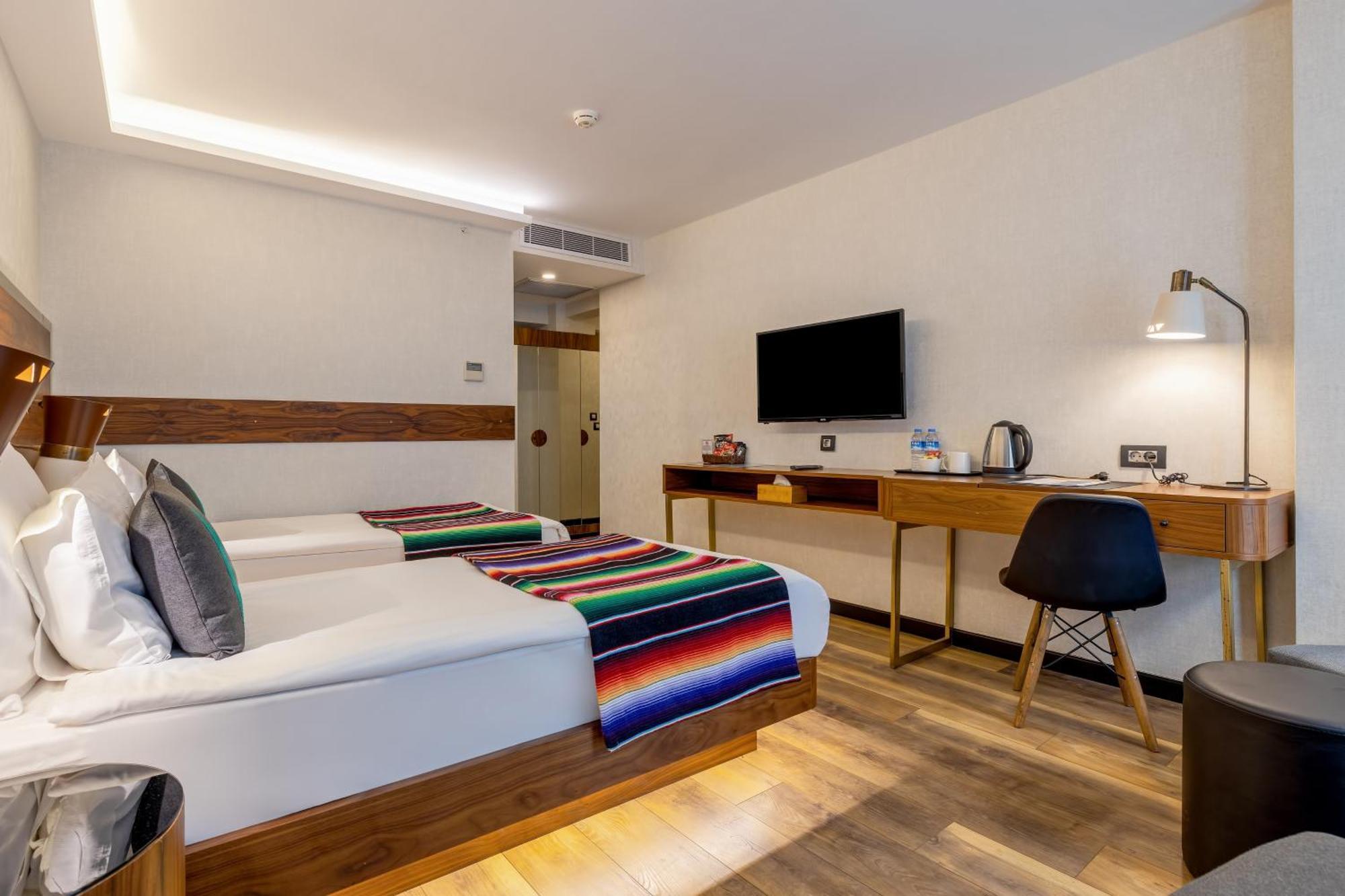 Hay Hotel Alsancak Esmirna Exterior foto